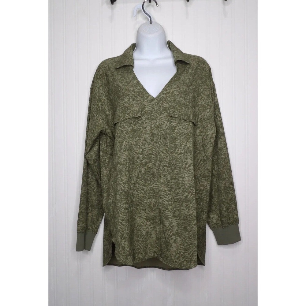 Athleta Zuma Pullover Top Size Medium Olive Green Stretch Business Casual